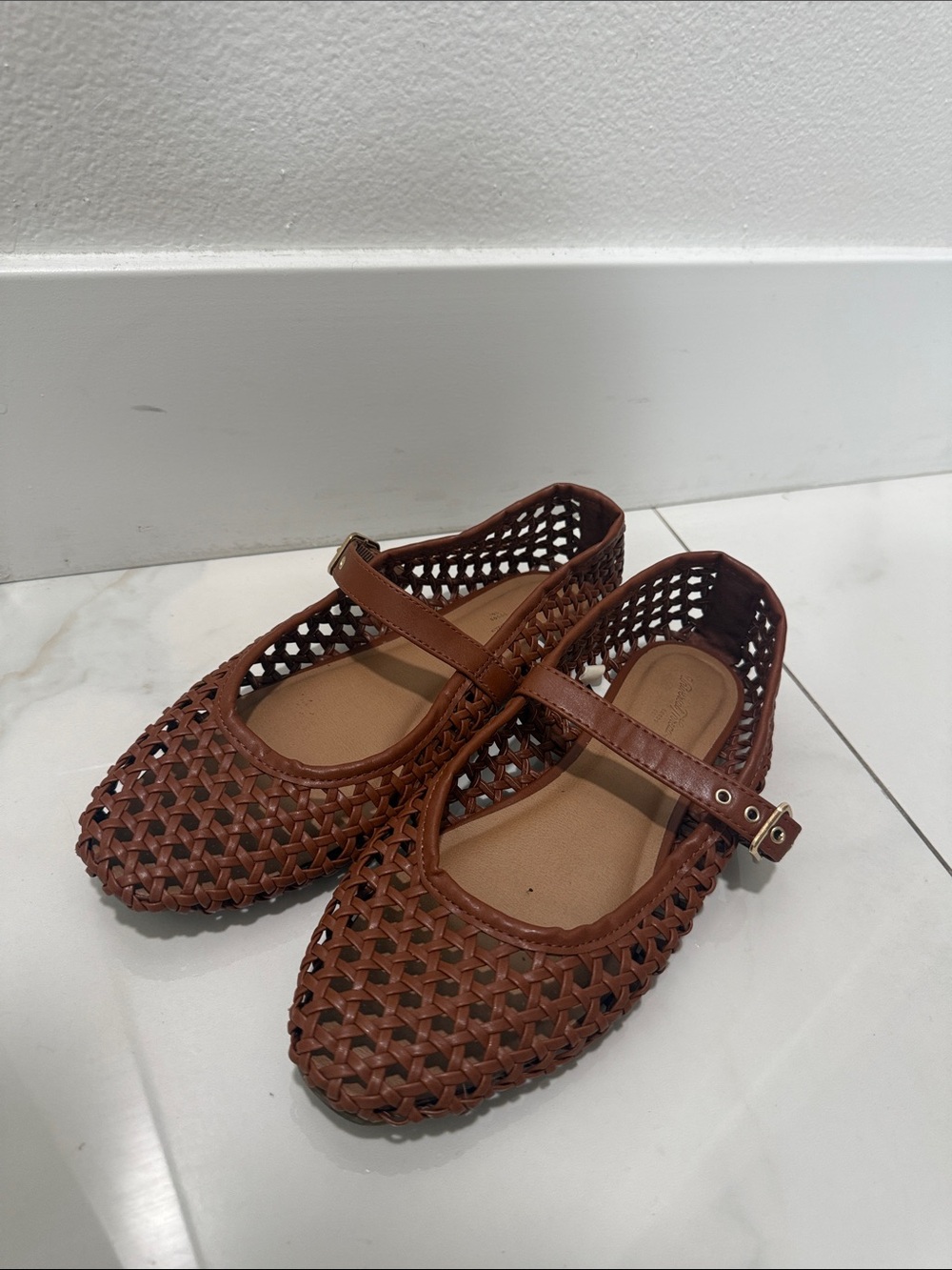 Universal Thread Brown Woven Mary Jane Flats